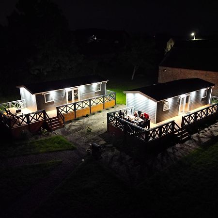 Nad Kamieniem - Domki Caloroczne Dolgie Экстерьер фото